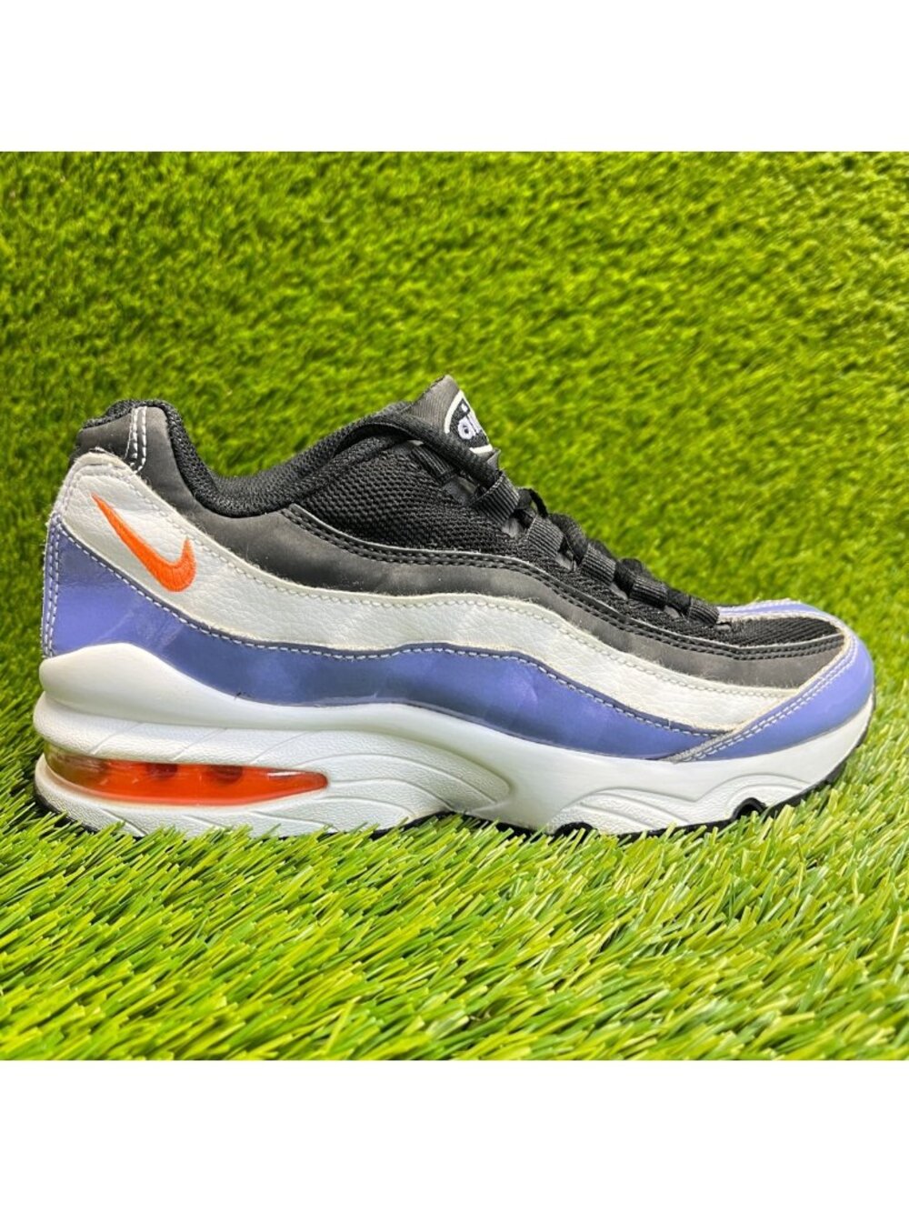 Nike Air Max 95 LE Boys Size 4.5Y Black‎ Purple Athletic Running Shoes Sneakers
